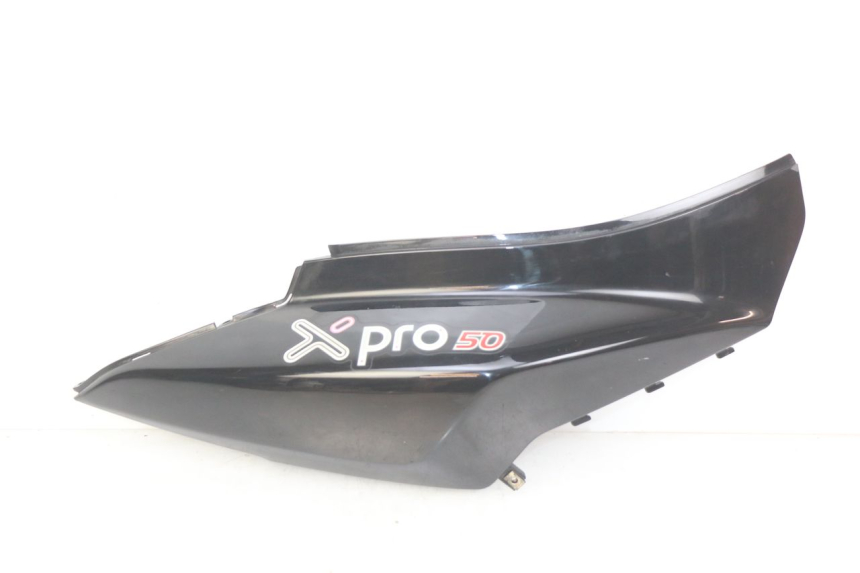 photo de RIGHT REAR SIDE PANEL SYM X-PRO 4T 50 (2014 - 2021) - Main view