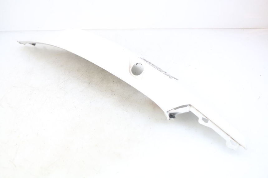 photo de RIGHT REAR SIDE PANEL KYMCO X-TOWN XTOWN 125 (2016 - 2021) - Fixing points details