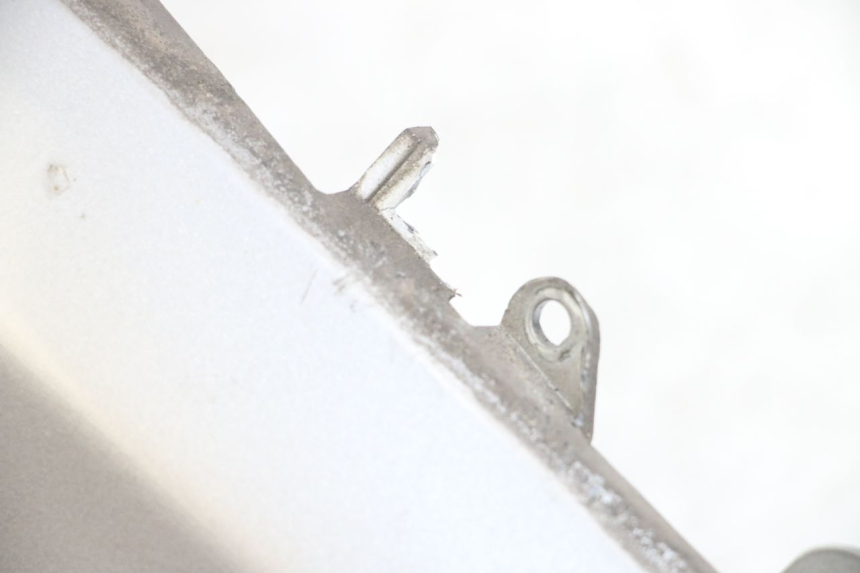 photo de REAR RIGHT PANEL PIAGGIO X10 125 (2012 - 2017) - Component detail