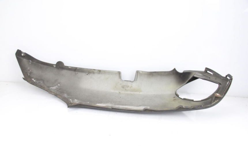 photo de RIGHT REAR SIDE PANEL PIAGGIO X9 EVOLUTION 125 (2003 - 2007) - Technical close-up