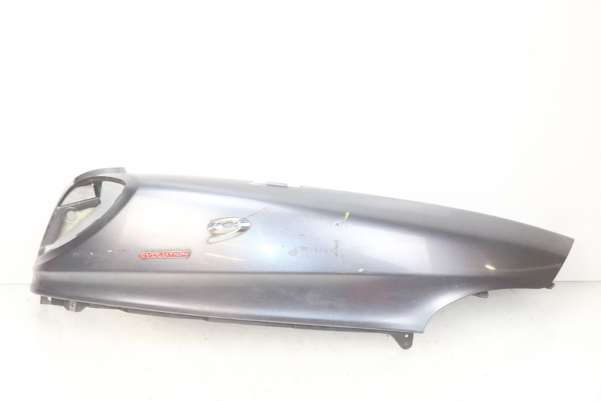photo de RIGHT REAR SIDE PANEL PIAGGIO X9 EVOLUTION 125 (2003 - 2007) - Main view