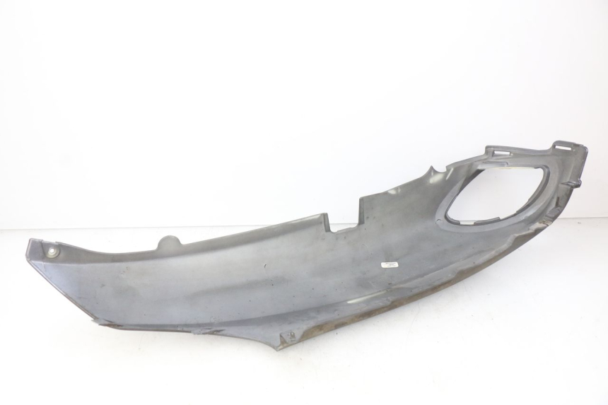 photo de RIGHT REAR SIDE PANEL PIAGGIO X9 EVOLUTION 125 (2003 - 2007) - Zoom on usage condition