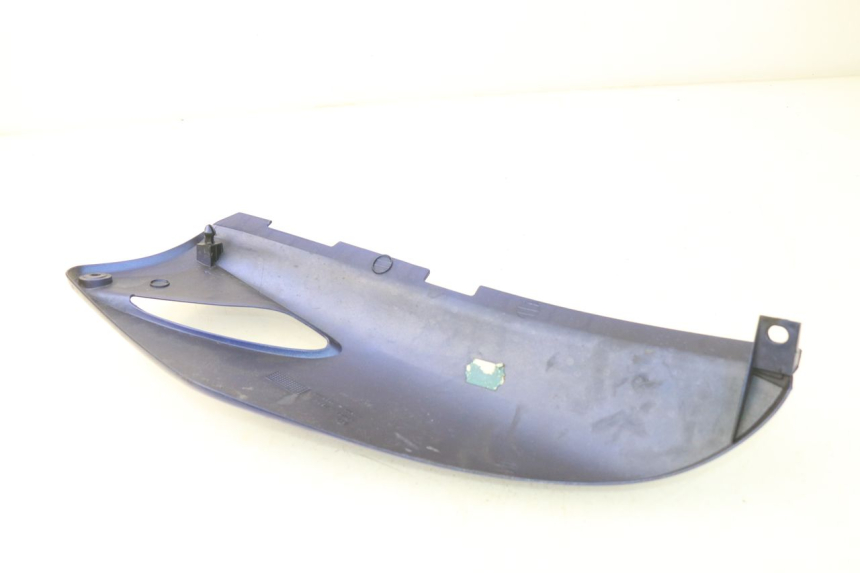 photo de REAR RIGHT PANEL HONDA XLV VARADERO 125 (2000 - 2006) - Zoom on usage condition