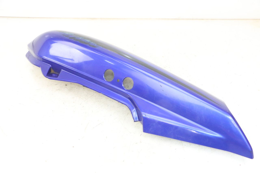 photo de REAR RIGHT PANEL YAMAHA FZS FAZER 600 (2001 - 2003) - Technical close-up