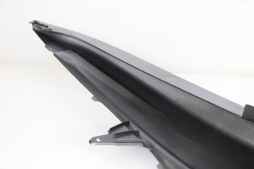 photo de REAR RIGHT PANEL YAMAHA YP MAJESTY 400 (2004 - 2008) - Product overview