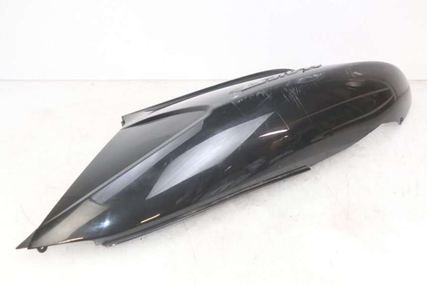 photo de RIGHT REAR SIDE PANEL YAMAHA YP MAJESTY 125 (2007 - 2010) - Technical close-up