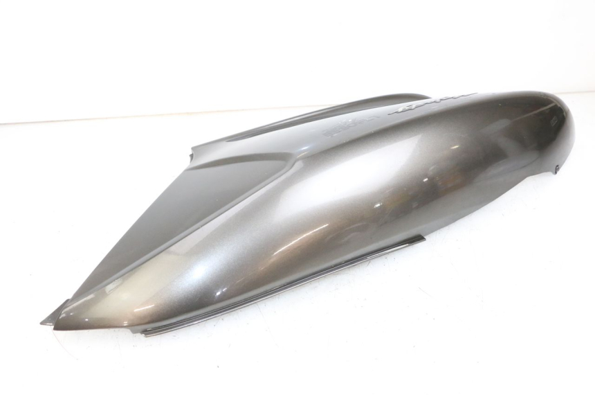 photo de REAR RIGHT PANEL YAMAHA YP MAJESTY 125 (2002 - 2006) - Technical close-up