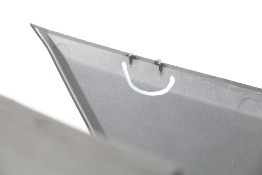 photo de REAR RIGHT PANEL YAMAHA YP X-MAX XMAX 400 (2014 - 2017) - Markings and original references