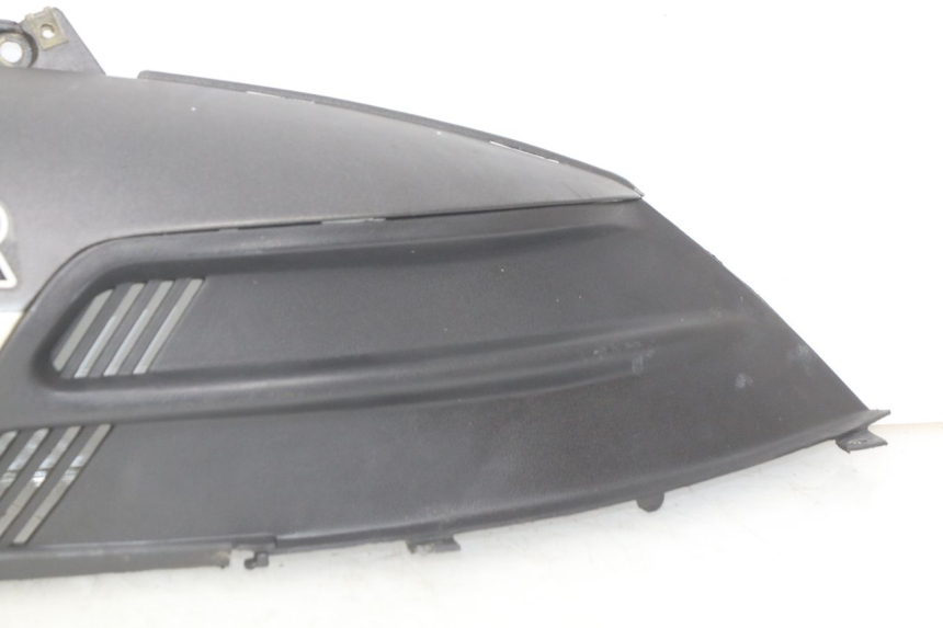 photo de RIGHT REAR SIDE PANEL YIYING YY50QT-10 50 (2007 - 2022) - Component zoom