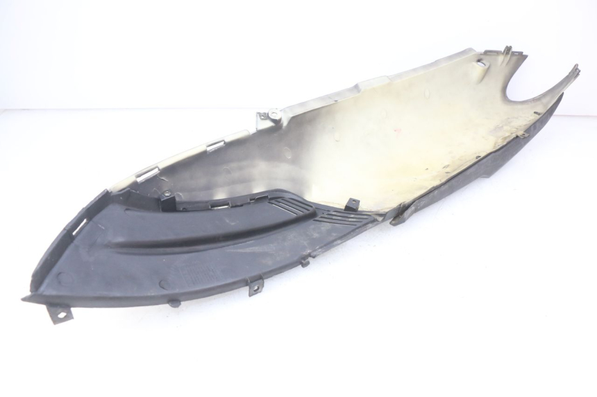 photo de RIGHT REAR SIDE PANEL YIYING YY50QT-10 50 (2007 - 2022) - Technical close-up