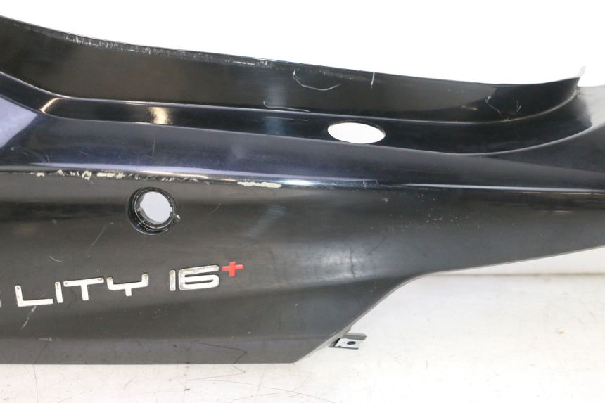 photo de LEFT REAR SIDE PANEL KYMCO AGILITY 16+ 4T 50 (2018 - 2023) - Alternative perspective