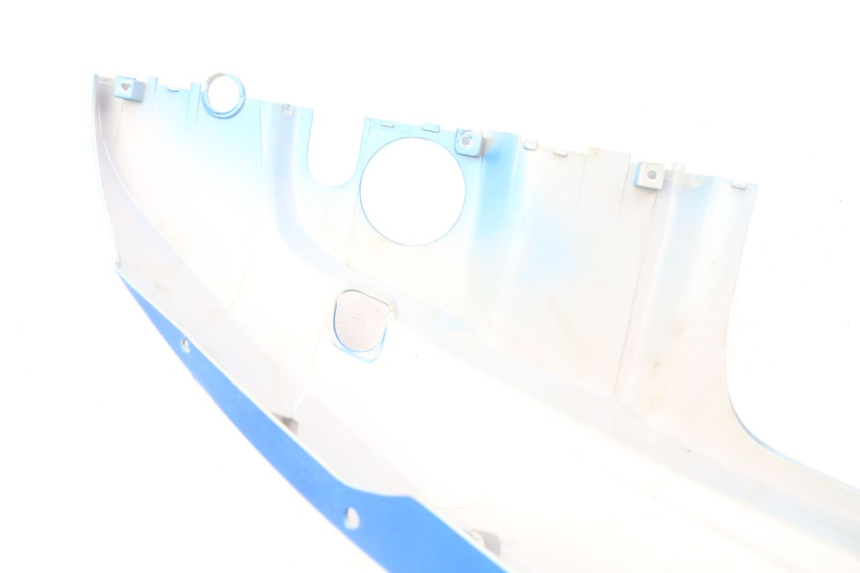 photo de LEFT REAR SIDE PANEL KYMCO AGILITY 4T 50 (2018 - 2022) - Technical close-up