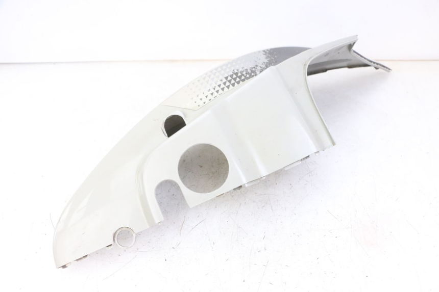 photo de LEFT REAR SIDE PANEL KYMCO AGILITY 4T 50 (2018 - 2022) - Focus on structure