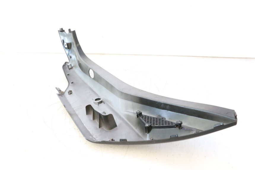 photo de REAR LEFT PANEL KYMCO AGILITY CITY 16P 125 (2015 - 2024) - Additional view of the item