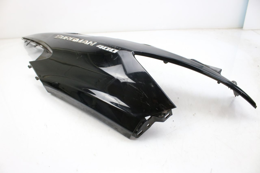 photo de LEFT REAR SIDE PANEL SUZUKI AN BURGMAN 400 (2006 - 2010) - Zoom on usage condition