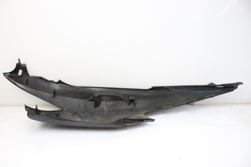 photo de LEFT REAR SIDE PANEL SUZUKI AN BURGMAN 400 (2006 - 2010) - Product overview