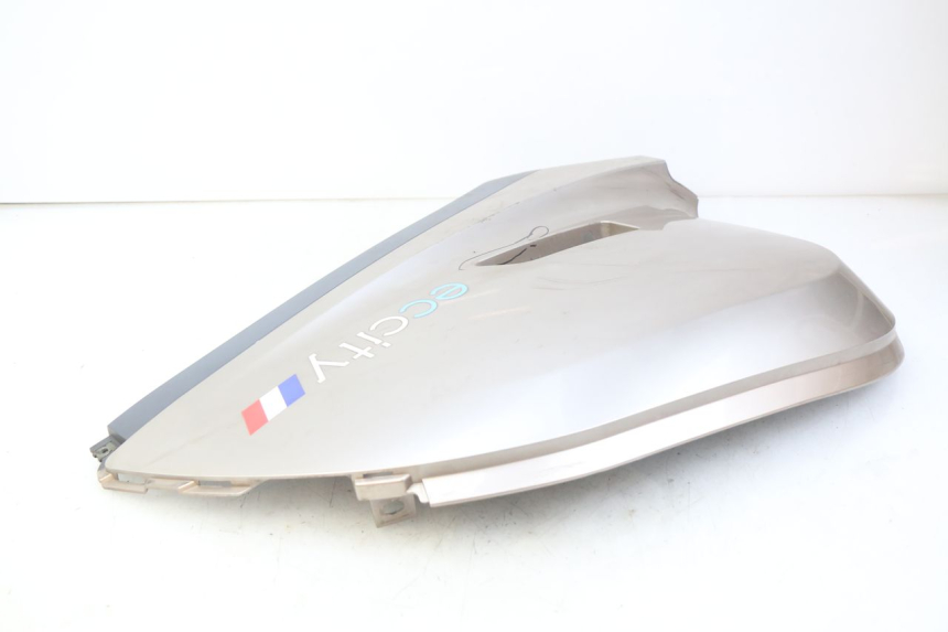 photo de LEFT REAR SIDE PANEL ECCITY ARTELEC 670 1 (2013 - 2017) - Fixing points details