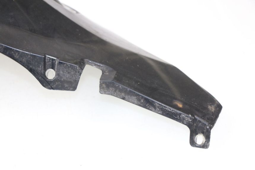 photo de LEFT REAR SIDE PANEL JONWAY AZTRAL 125 (2008 - 2017) - Distinctive features