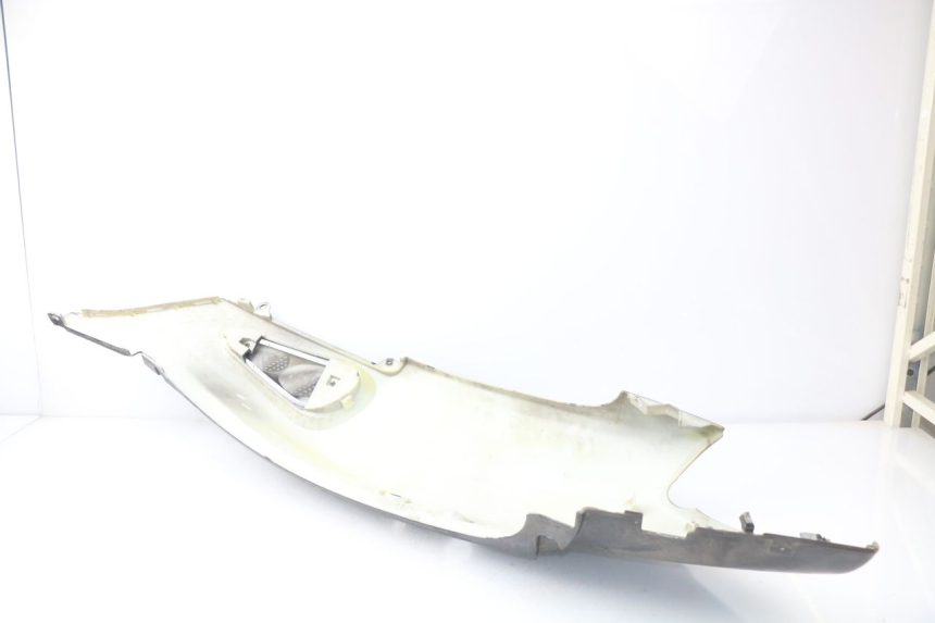 photo de LEFT REAR SIDE PANEL JONWAY AZTRAL 125 (2008 - 2017) - Alternative perspective