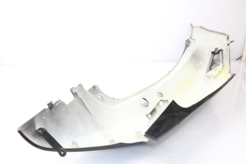 photo de LEFT REAR SIDE PANEL JONWAY AZTRAL 125 (2008 - 2017) - Fixing points details