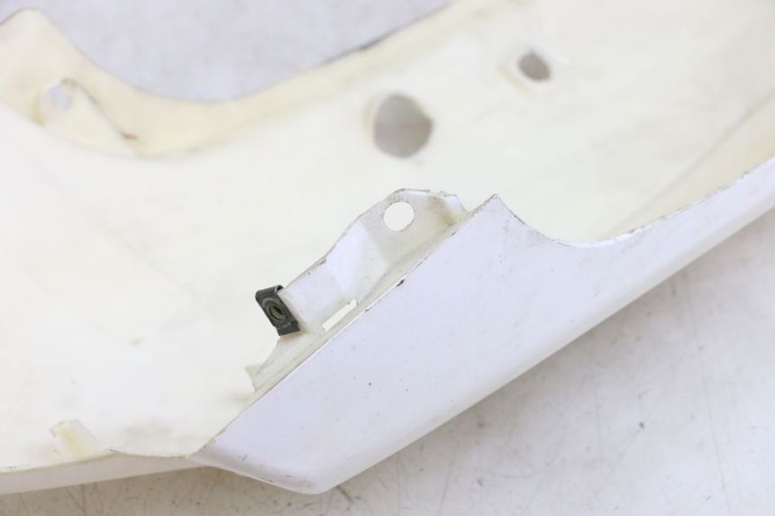 photo de LEFT REAR SIDE PANEL JONWAY AZTRAL 125 (2008 - 2017) - Product overview