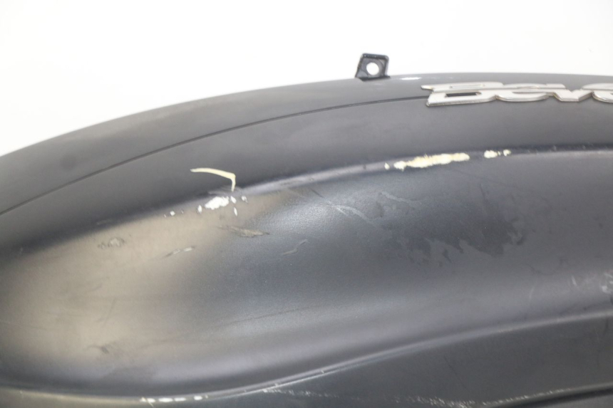 photo de LEFT REAR SIDE PANEL PIAGGIO BEVERLY 125 (2010 - 2015) - Additional view of the item