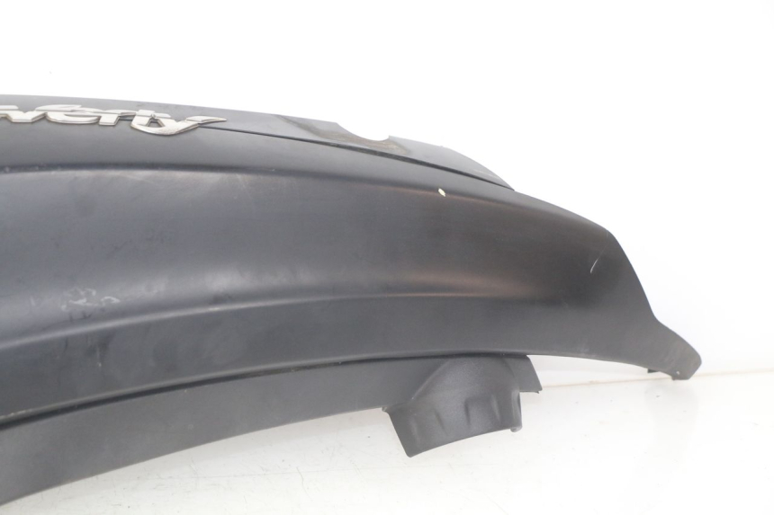 photo de LEFT REAR SIDE PANEL PIAGGIO BEVERLY 125 (2010 - 2015) - Distinctive features