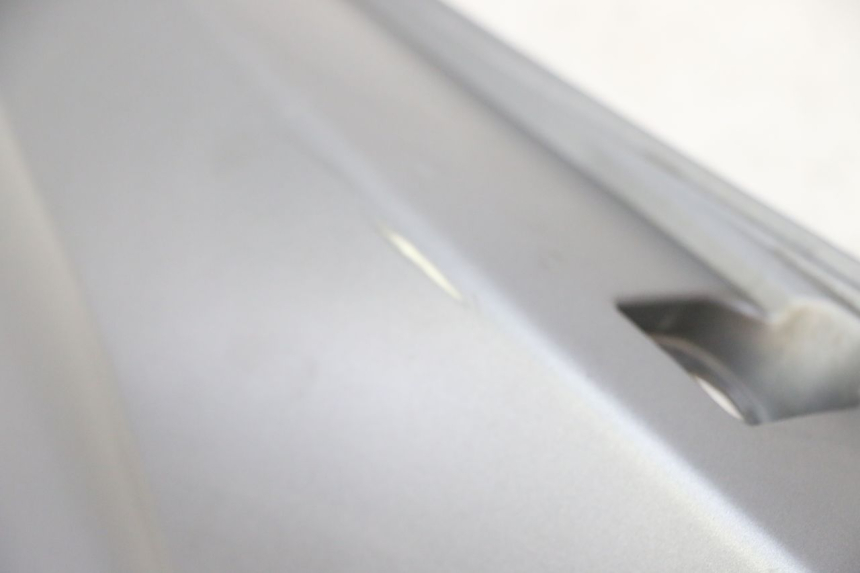 photo de REAR LEFT PANEL MOTRON BREEZY 4T 50 (2021 - 2025) - Fixing points details