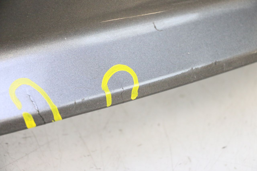 photo de REAR LEFT PANEL SUZUKI BURGMAN 125 (2007 - 2014) - High-resolution close-up
