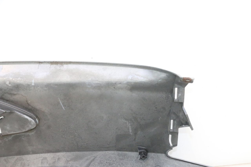 photo de REAR LEFT PANEL SUZUKI BURGMAN 125 (2007 - 2014) - Alternative perspective