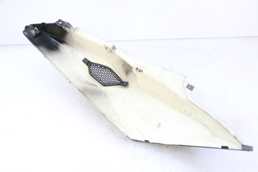 photo de LEFT REAR SIDE PANEL ORCAL CAVARO 4T 50 (2019 - 2023) - Technical close-up