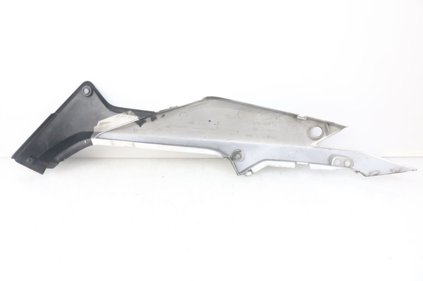 photo de REAR LEFT PANEL HONDA CBR R 125 (2003 - 2006) - Zoom on usage condition