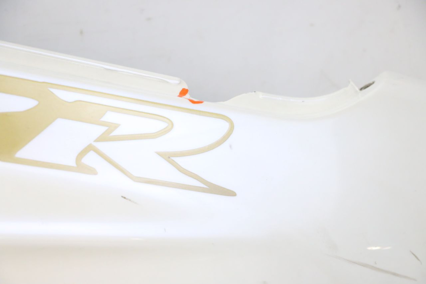 photo de REAR LEFT PANEL HONDA CBR RR FIREBLADE 900 (1992 - 1994) - Focus on structure