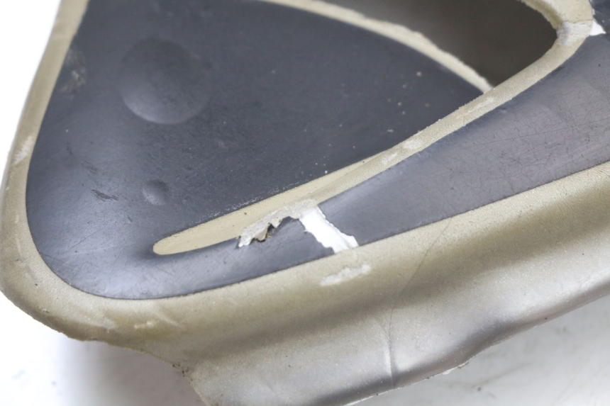 photo de REAR LEFT PANEL SHERCO CITY CORP 125 (2003 - 2007) - Fixing points details