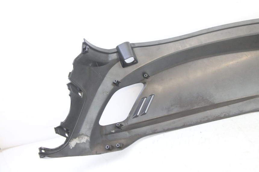 photo de REAR LEFT PANEL SYM FIDDLE 2 S 125 (2012 - 2014) - Surface and material condition