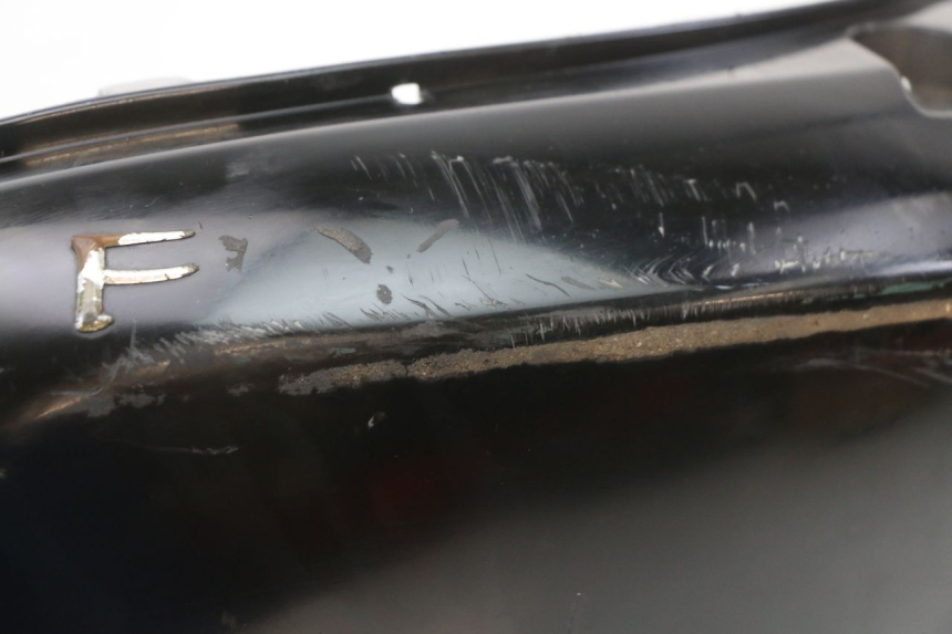 photo de REAR LEFT PANEL PIAGGIO FLY 2T 50 (2004 - 2017) - Zoom on usage condition