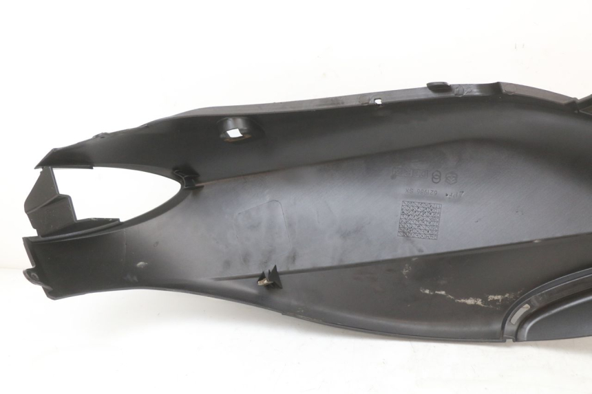 photo de REAR LEFT PANEL PIAGGIO FLY 2T 50 (2004 - 2017) - Fixing points details