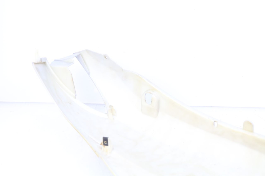 photo de LEFT REAR SIDE PANEL PIAGGIO FLY 100 (2006 - 2010) - Fixing points details