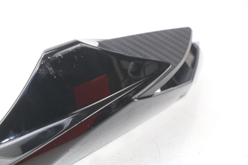 photo de REAR LEFT PANEL SUZUKI GSX-R GSXR 750 (2011 - 2016) - Distinctive features