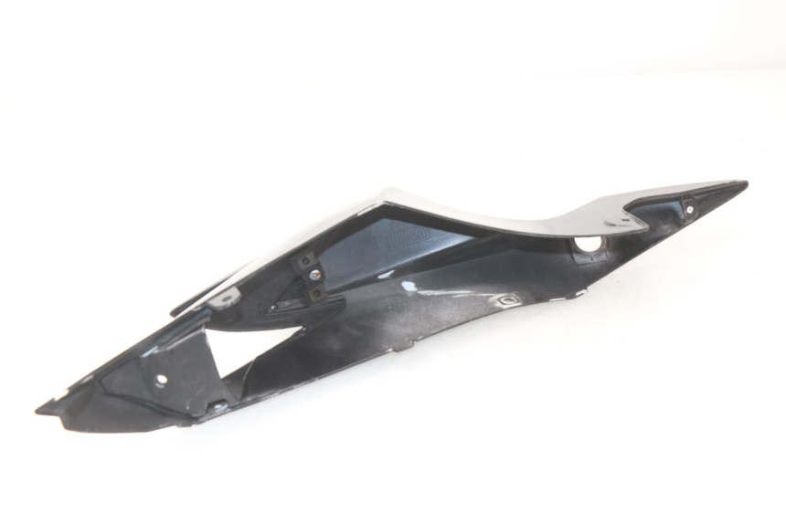photo de REAR LEFT PANEL SUZUKI GSX-R GSXR 750 (2011 - 2016) - Surface and material condition