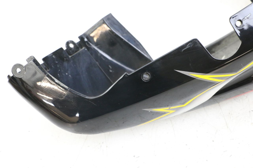 photo de REAR LEFT PANEL HYOSUNG GTR 125 (2006 - 2008) - Additional view of the item