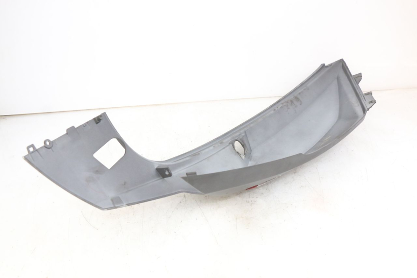 photo de LEFT REAR SIDE PANEL SYM GTS EFI 125 (2012 - 2016) - Checked used part