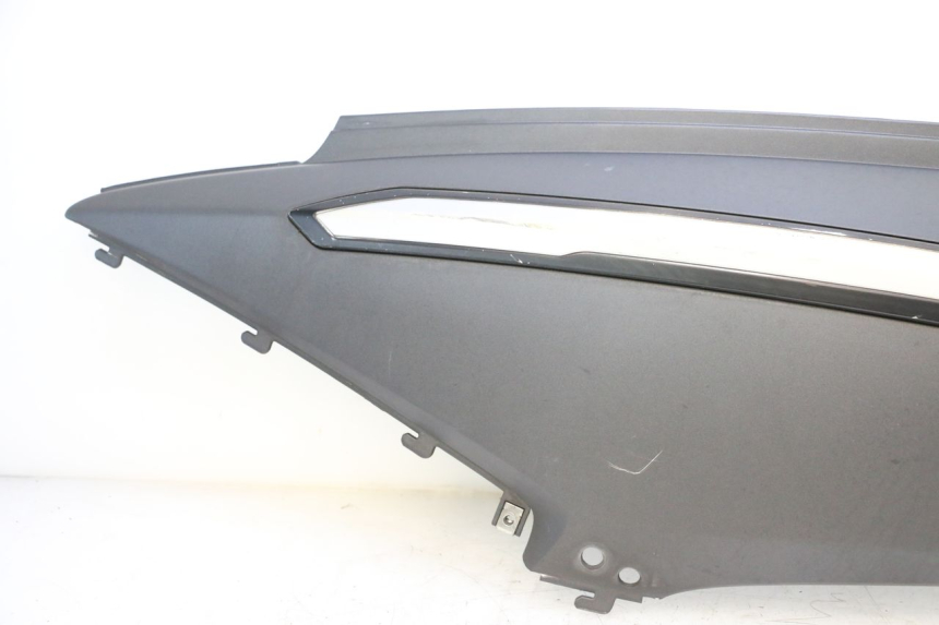 photo de REAR LEFT PANEL SYM GTS EVO 125 (2009 - 2013) - Component detail