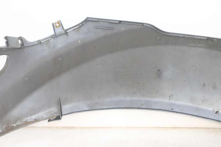 photo de REAR LEFT PANEL DAELIM HISTORY 125 (2001 - 2002) - Fixing points details