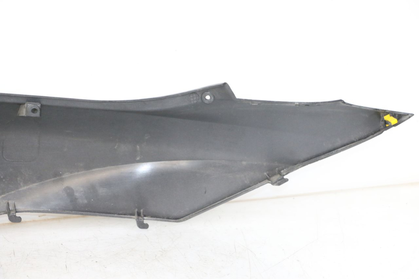 photo de REAR LEFT PANEL HONDA PCX (JF57/JF64) 125 (2014 - 2018) - Alternative perspective