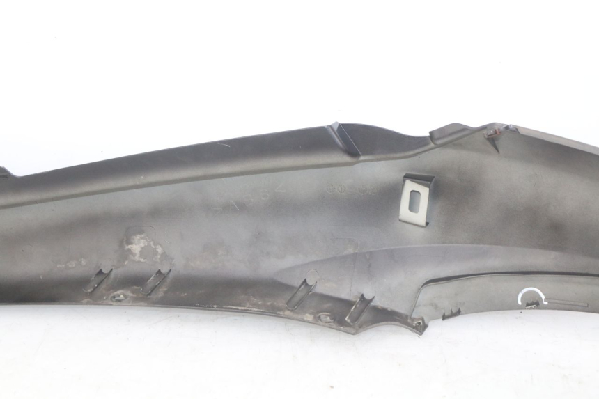 photo de LEFT REAR SIDE PANEL YAMAHA HW XENTER 125 (2011 - 2017) - Technical close-up