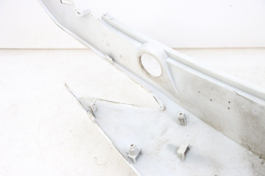 photo de LEFT REAR SIDE PANEL SYM JET 14 4T 50 (2018 - 2022) - Alternative perspective