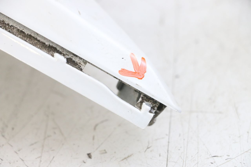 photo de LEFT REAR SIDE PANEL SYM JET 14 4T 50 (2018 - 2022) - Surface and material condition
