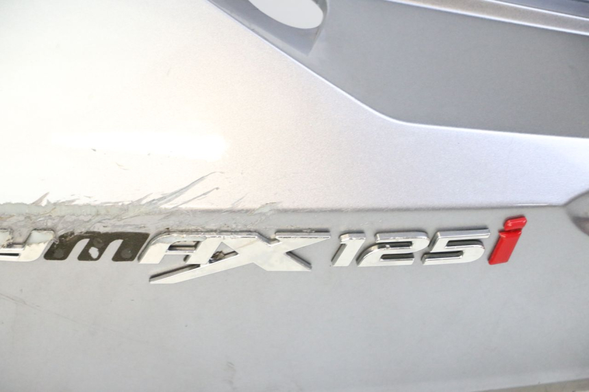 photo de REAR LEFT PANEL SYM JOYMAX 125 (2010 - 2017) - Distinctive features