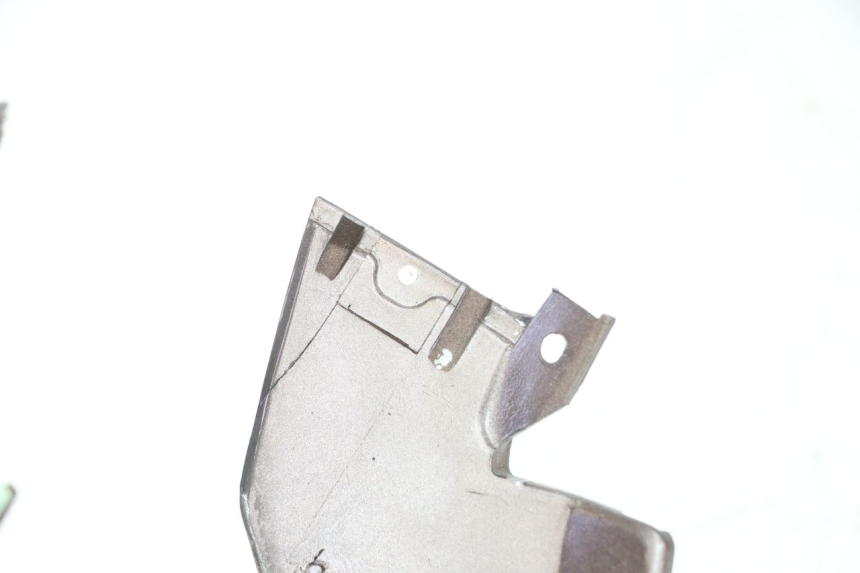 photo de LEFT REAR SIDE PANEL PEUGEOT KISBEE 2T 50 (2010 - 2017) - Zoom on usage condition